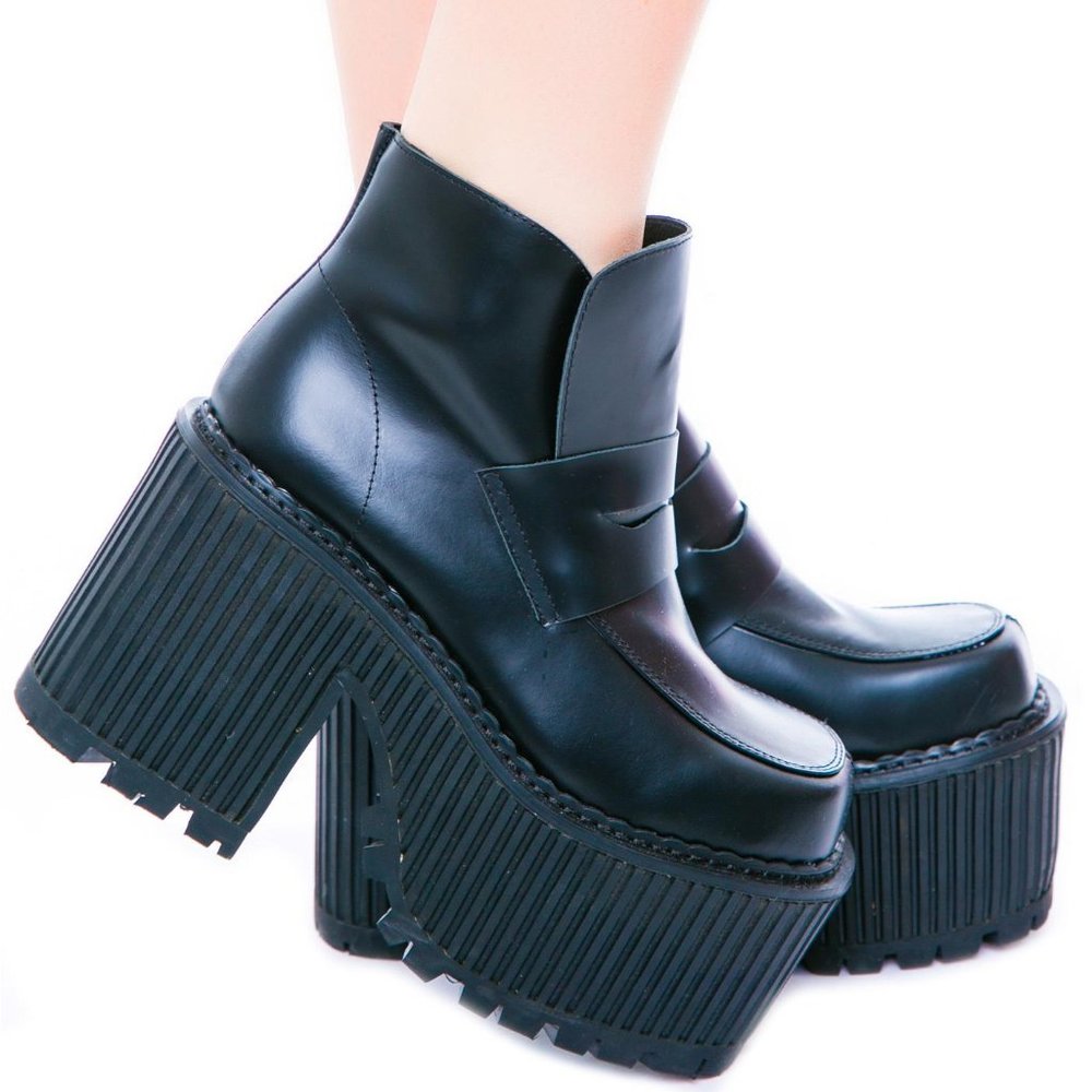 unif leather heathers boot MOVE OUT SALE~